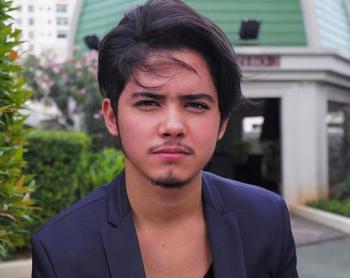 Jarang Tampil Didunia Hiburan Ternyata Aktor Tampan Aliando Syarief Mengidap Gangguan Mental OCD Sejak Kecil
